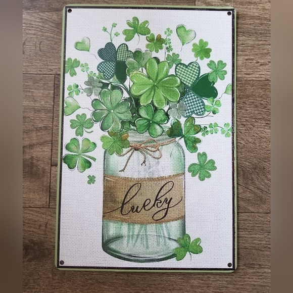 Other - Lucky Clover Metal Sign